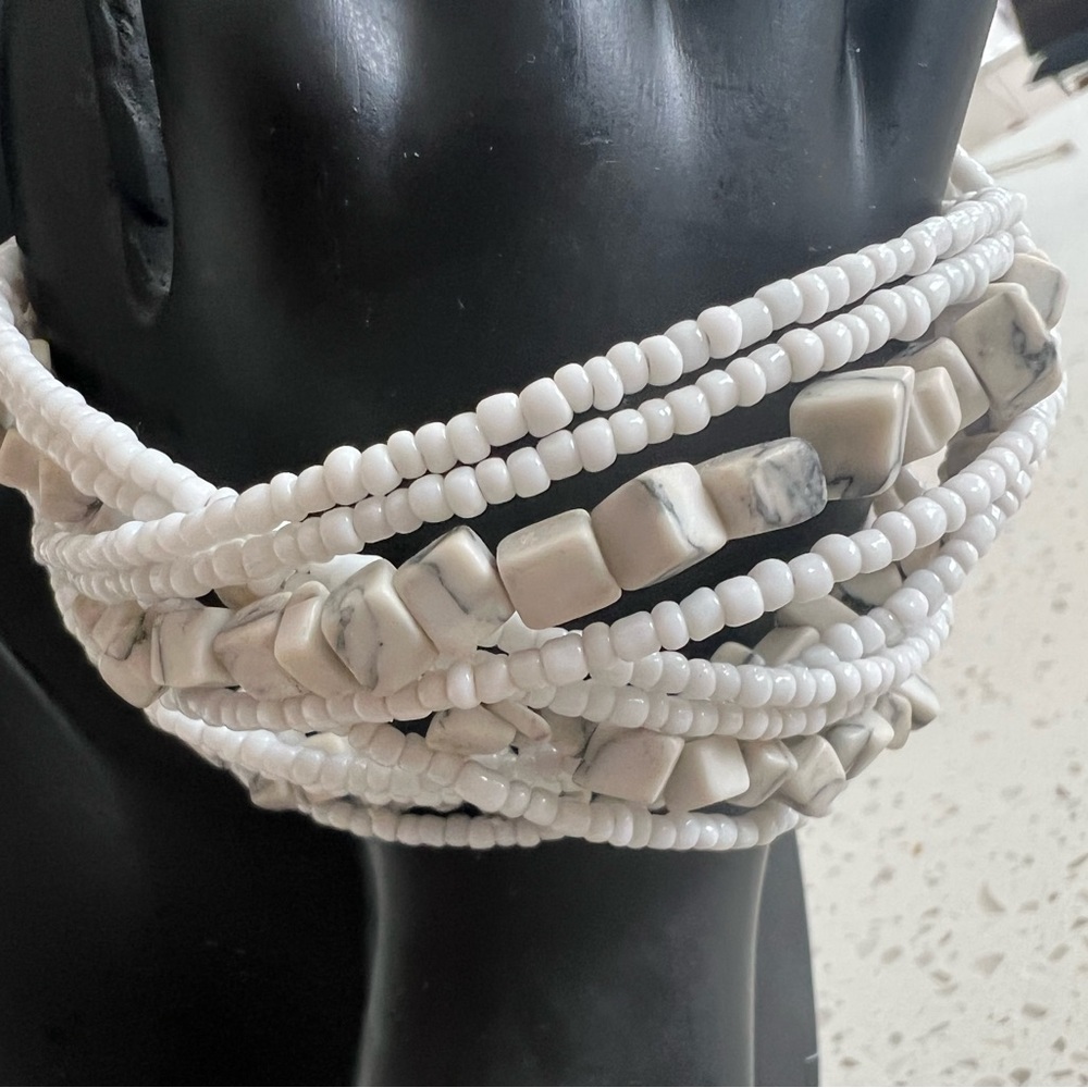 Natural howlite  bead Bracelet.